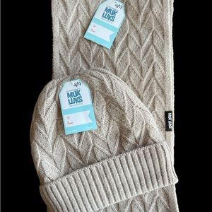Muk Luks Hat & Scarf set